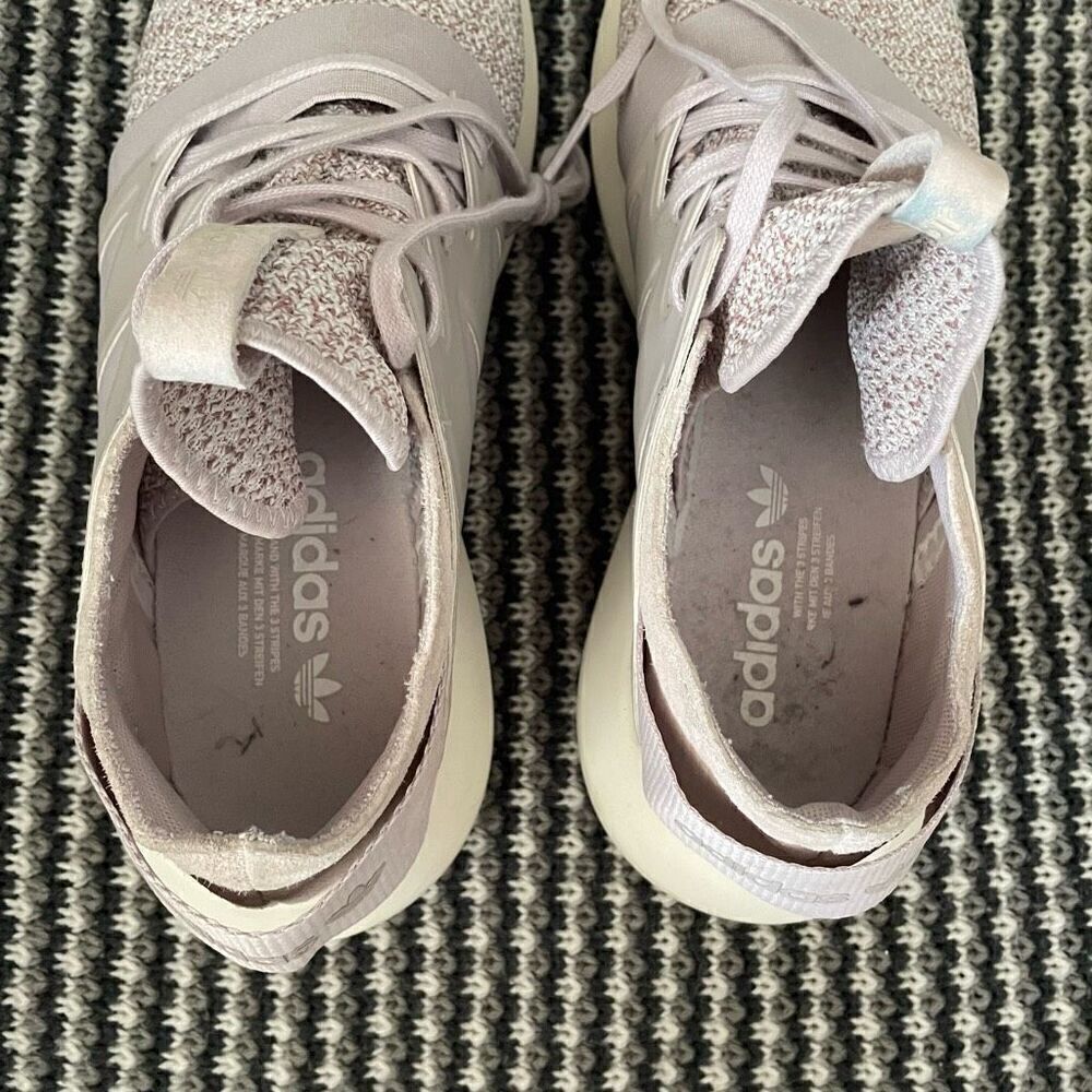 Adidas Tubular knit lavender purple sneaker women’s shoe size 9.5 fits like 10 - Picture 9 of 10
